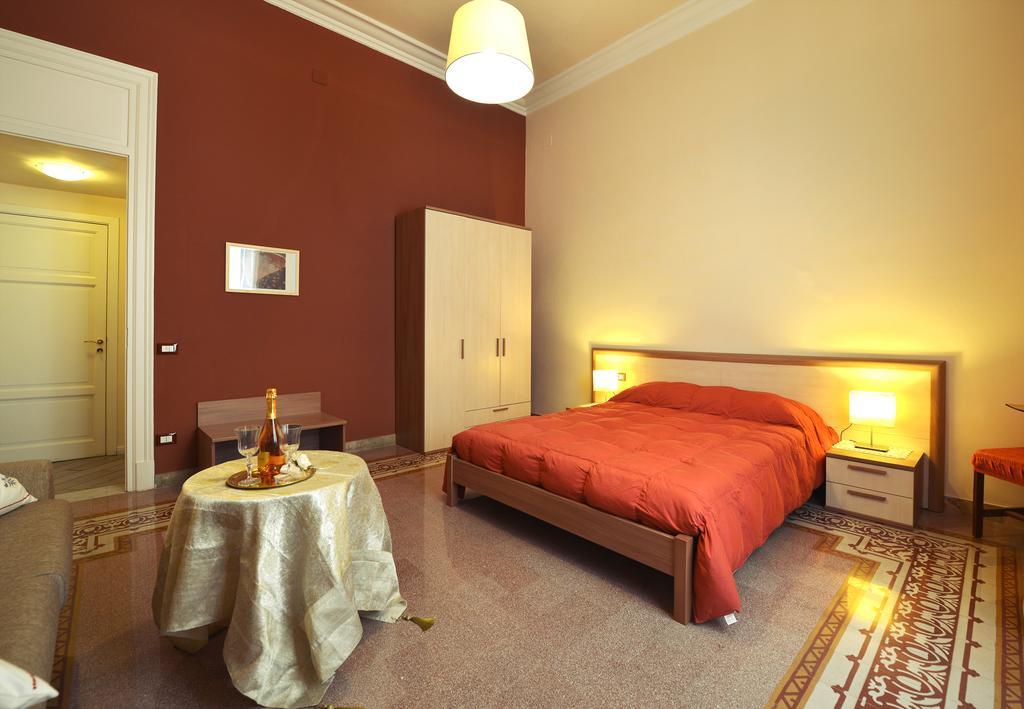 Bed and Breakfast *1*7*4* Via Roma Palermo Zimmer foto